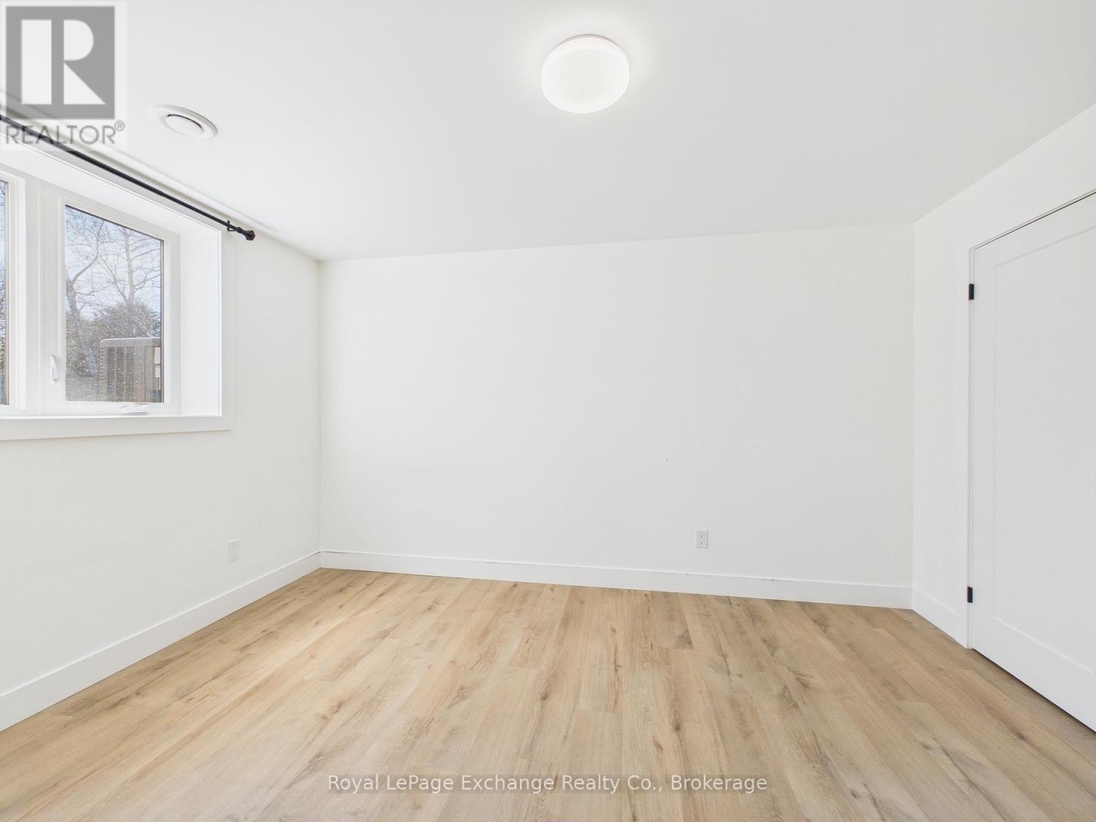 1085 SUTTON STREET