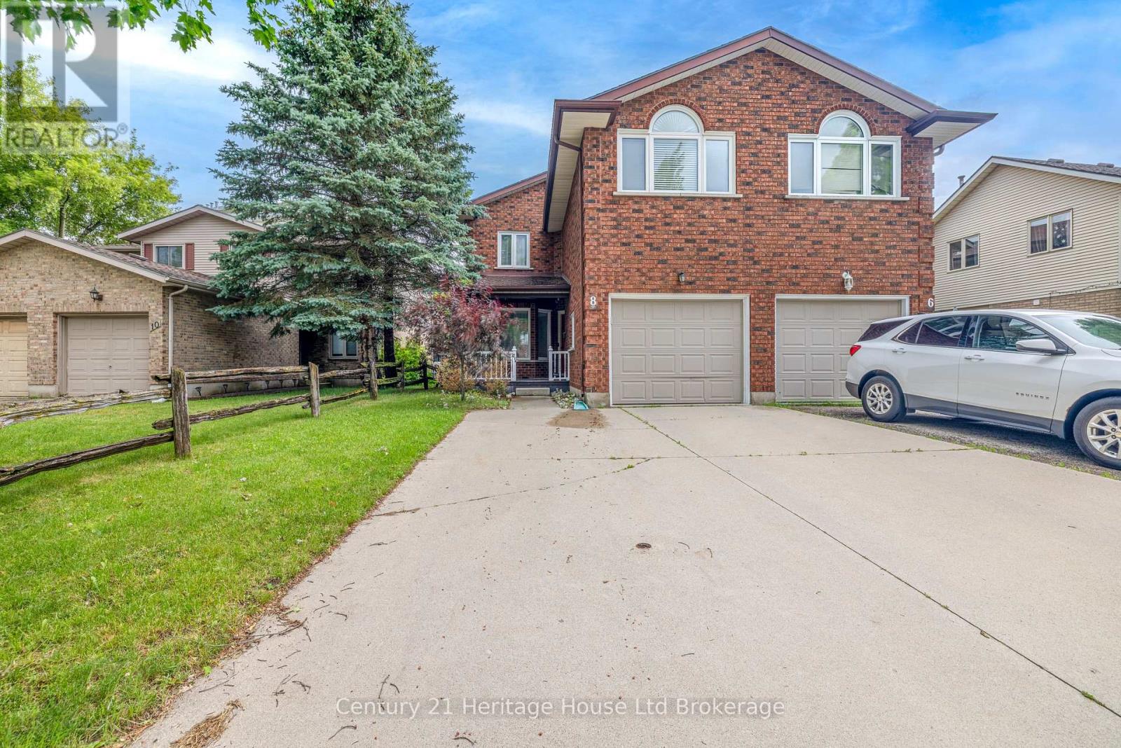 8 MOHICAN DRIVE - 1