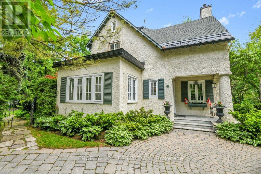 6 Bed, 4 Bath House for Sale in Ottawa – 202 CLOVERDALE ROAD, Ottawa – MLS# X13216082 - Image 1