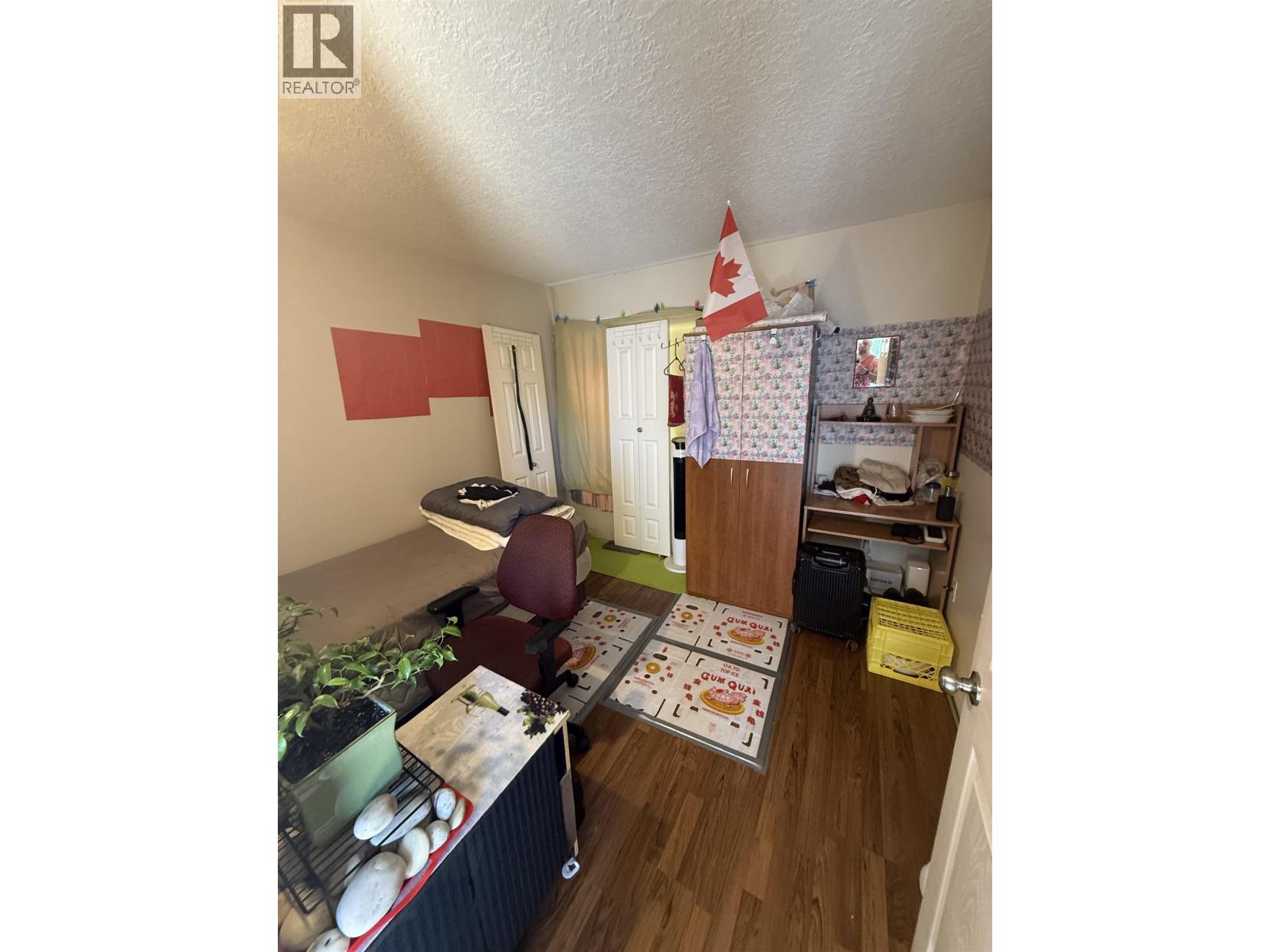 10203 98 AVENUE - 7