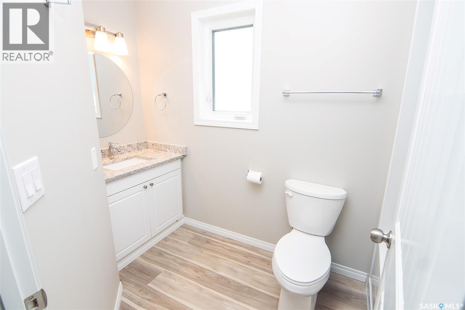 304 Railway AVENUE - 23