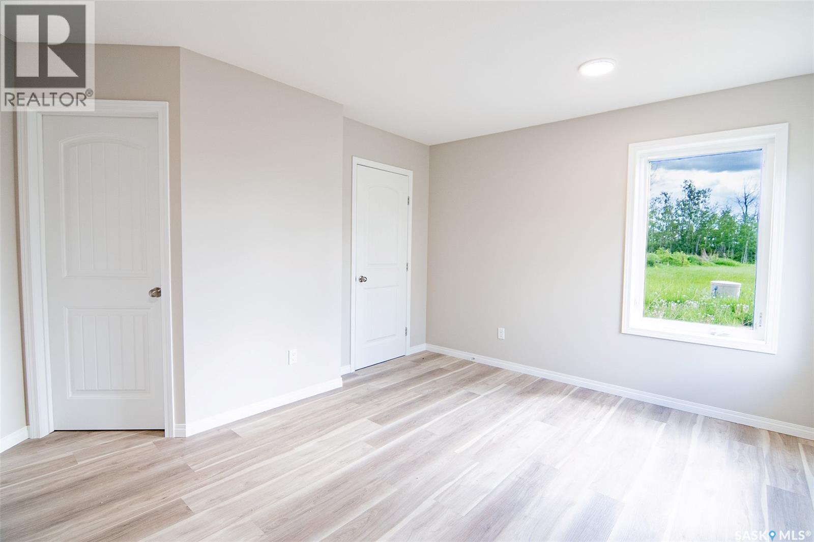 304 Railway AVENUE - 14