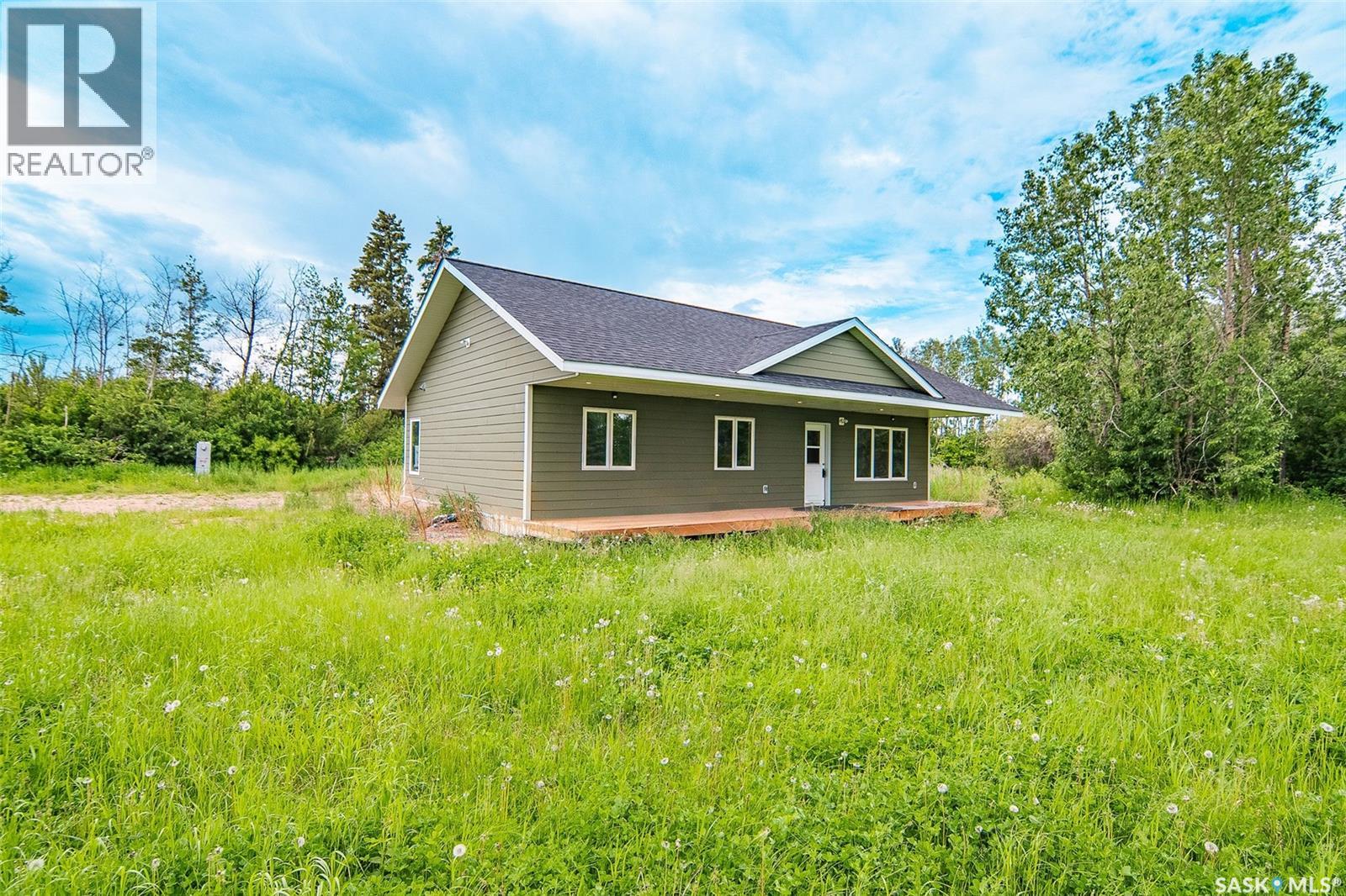304 Railway AVENUE - 4