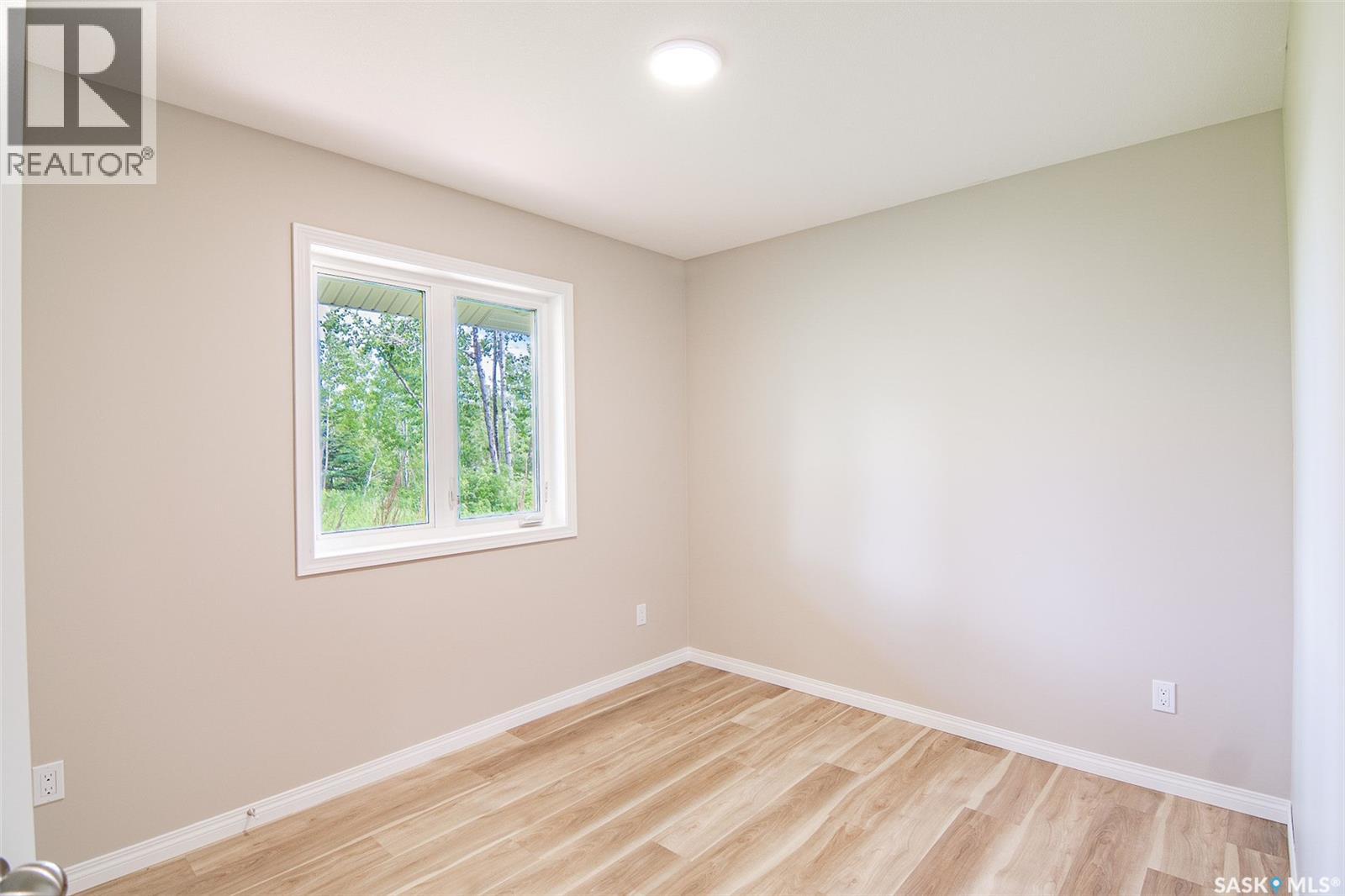 304 Railway AVENUE - 18