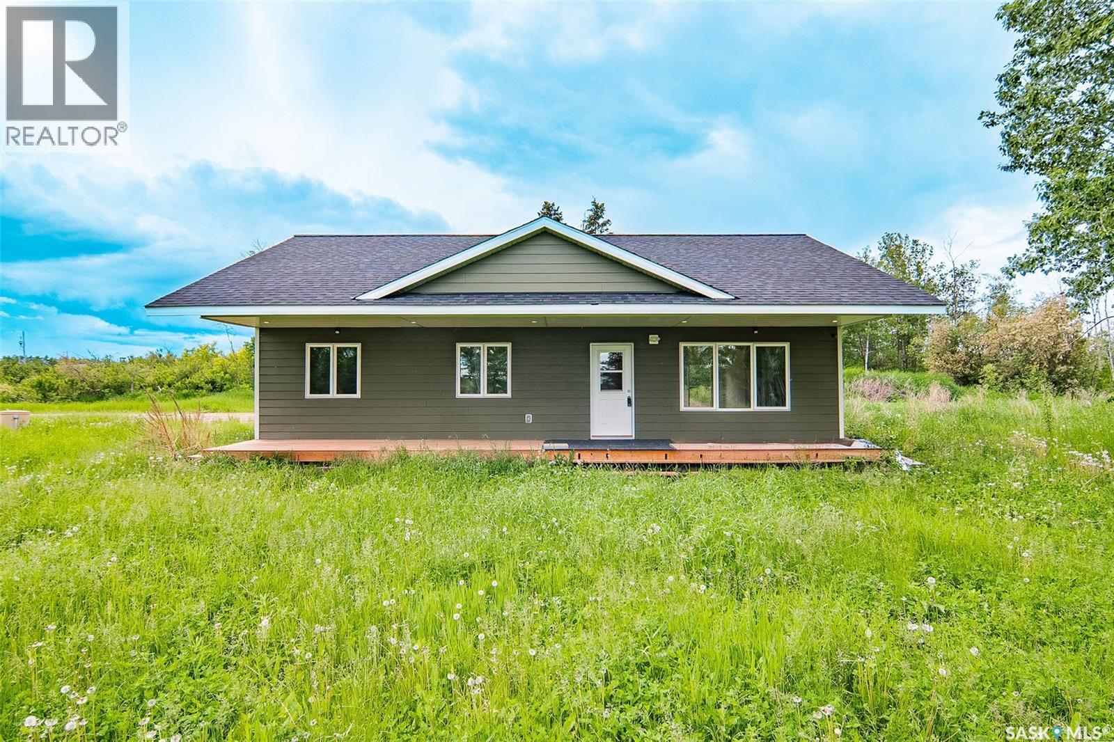 304 Railway AVENUE - 43