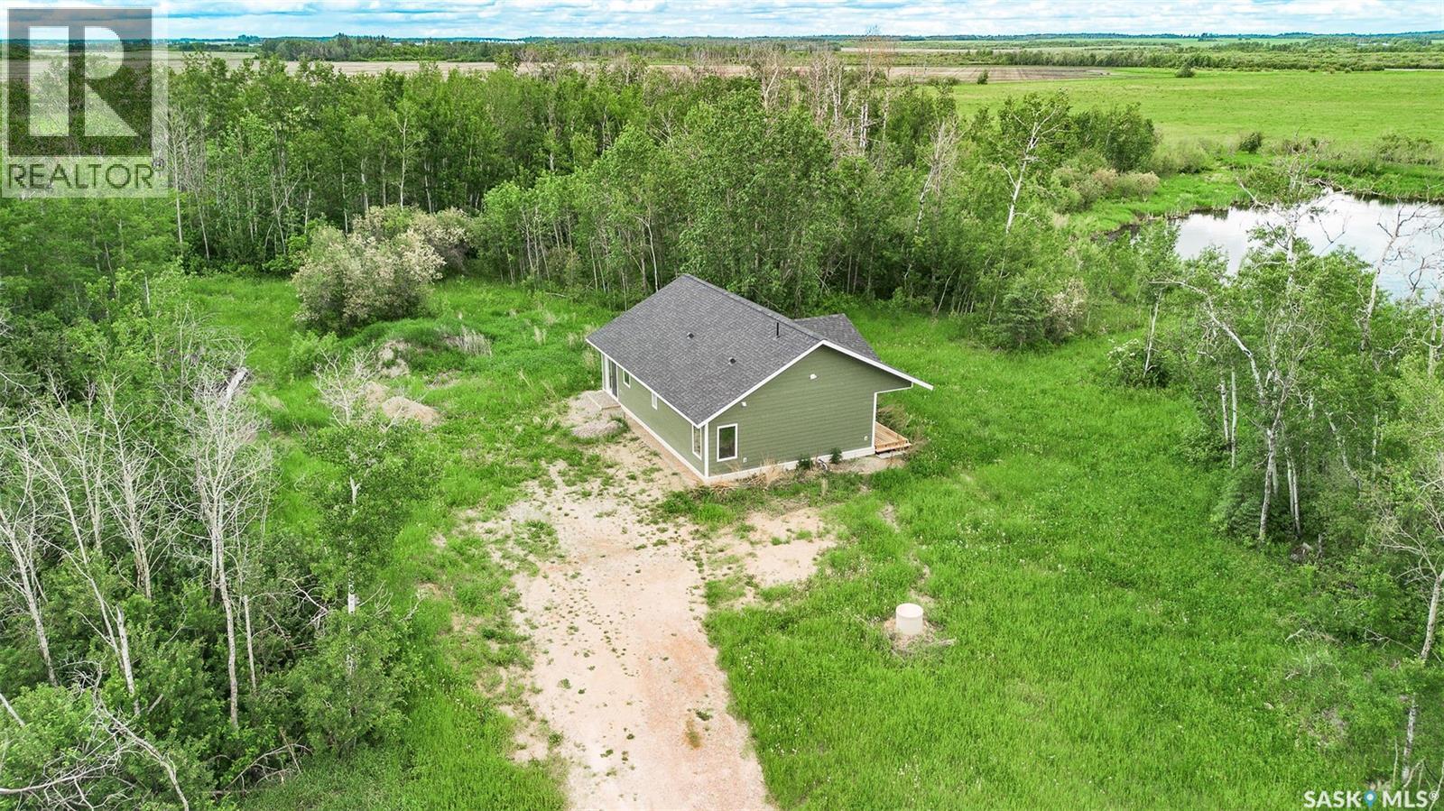 304 Railway AVENUE - 41