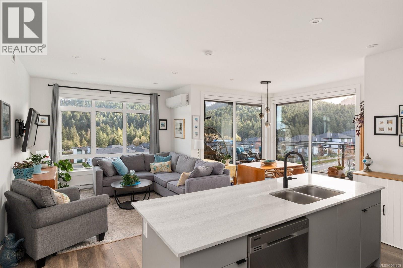 #402 1110 Samar Cres - 1