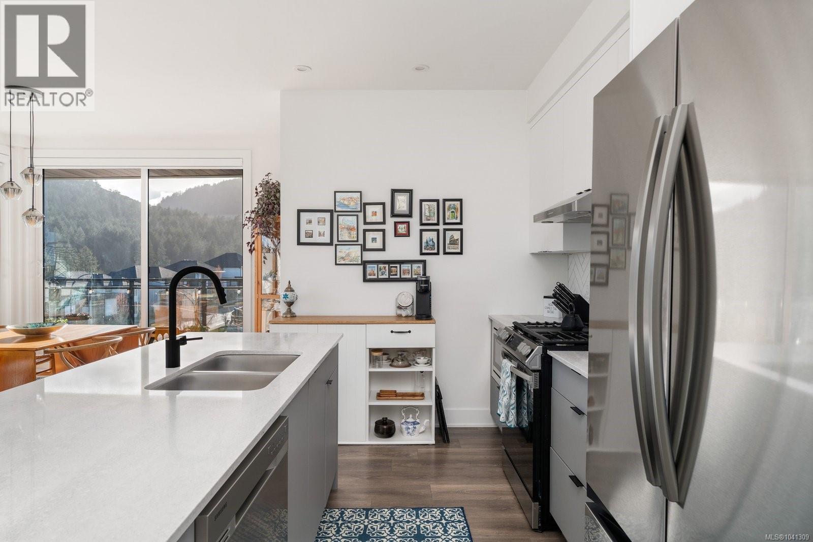 #402 1110 Samar Cres - 11
