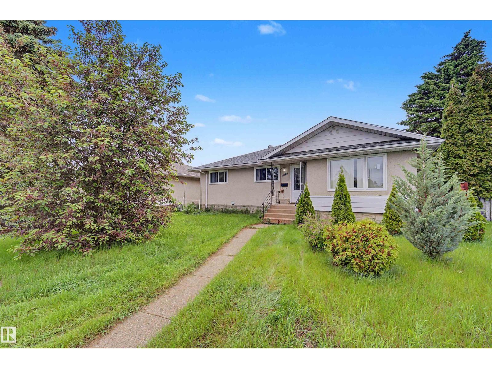 12707 87 ST NW - 1