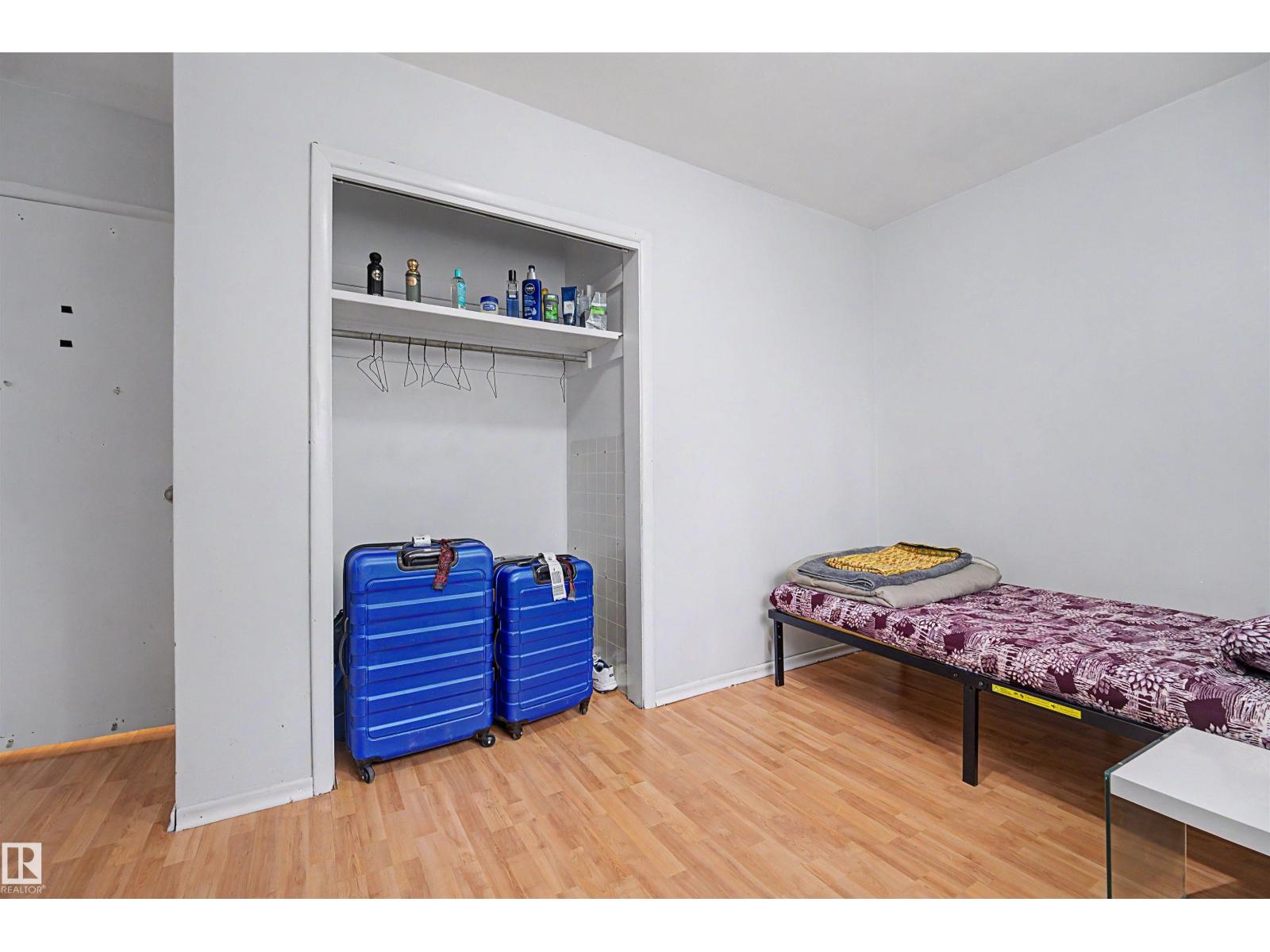 12707 87 ST NW - 24