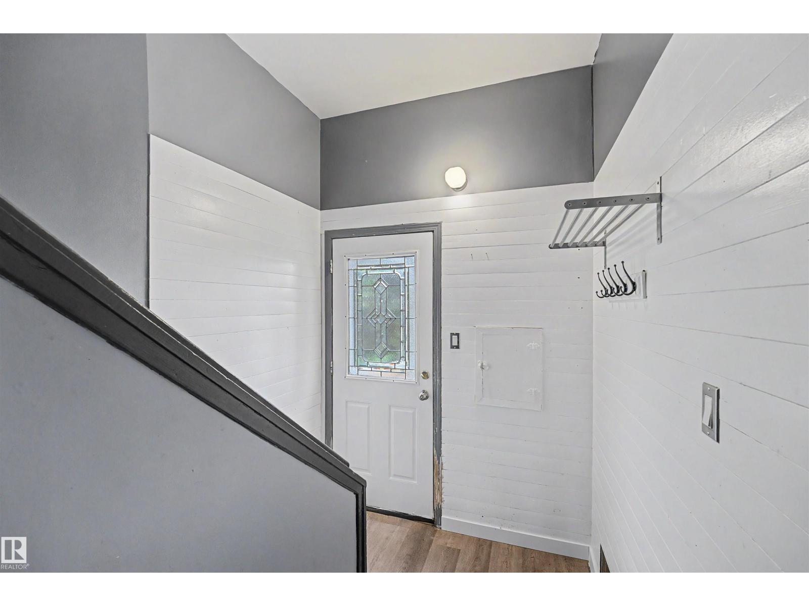 12707 87 ST NW - 26