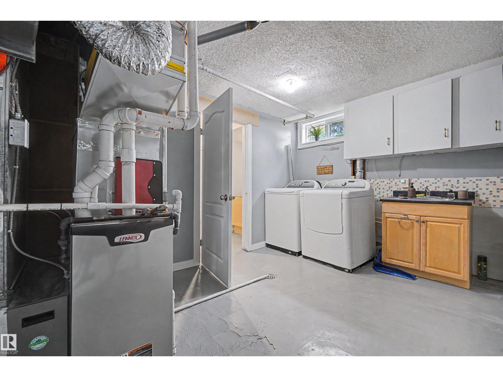 12707 87 ST NW - 28