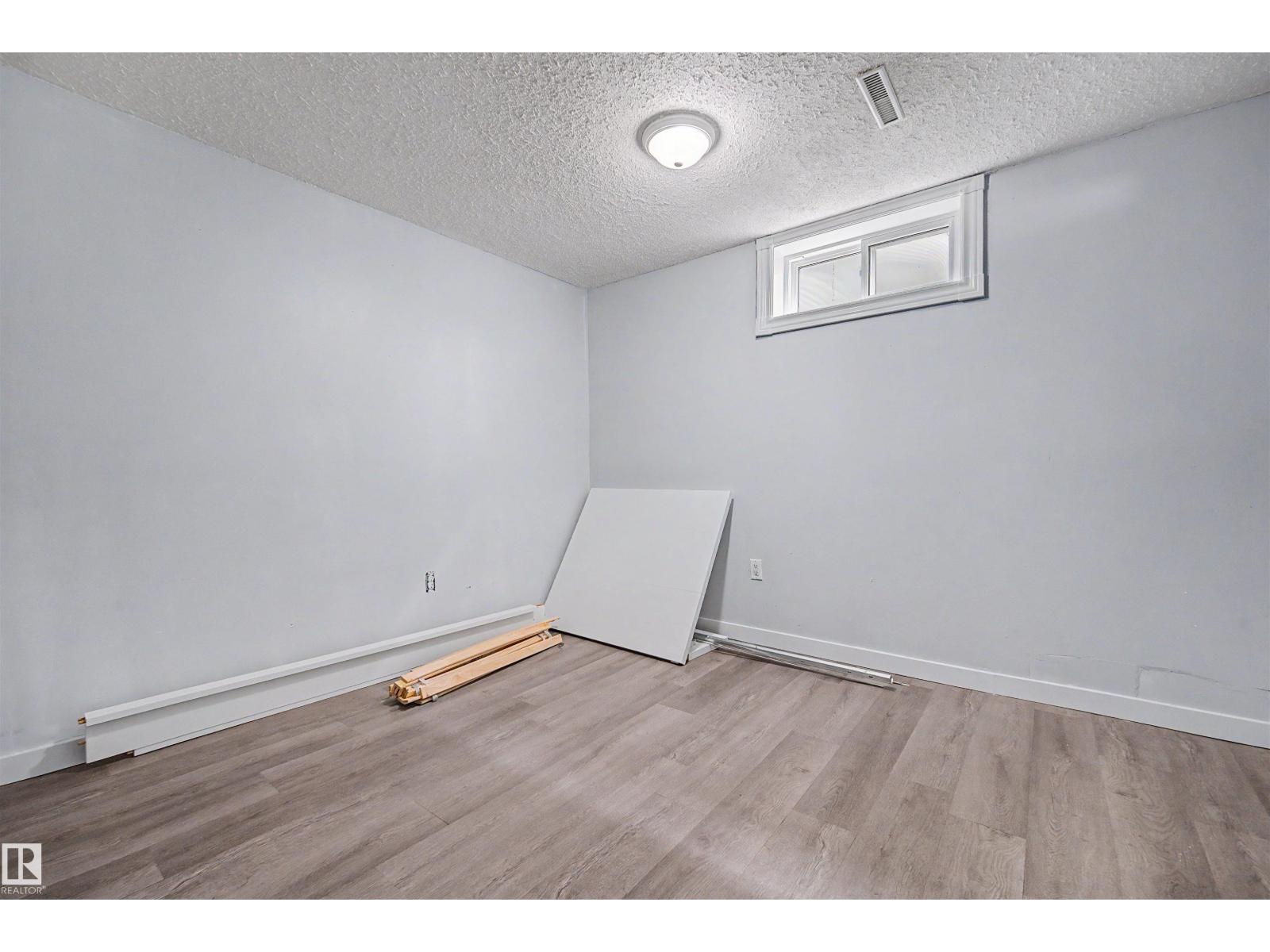 12707 87 ST NW - 36