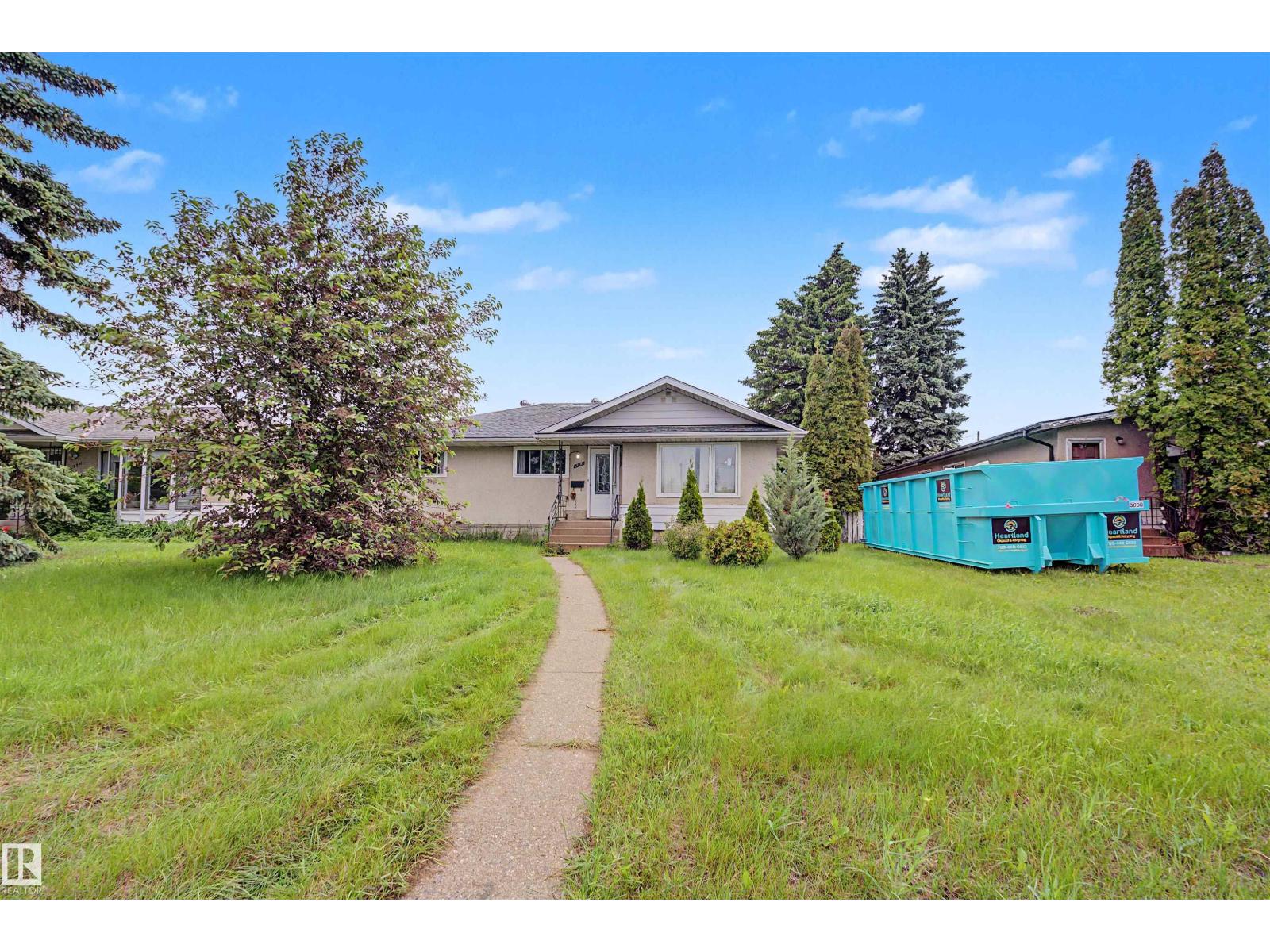 12707 87 ST NW - 45