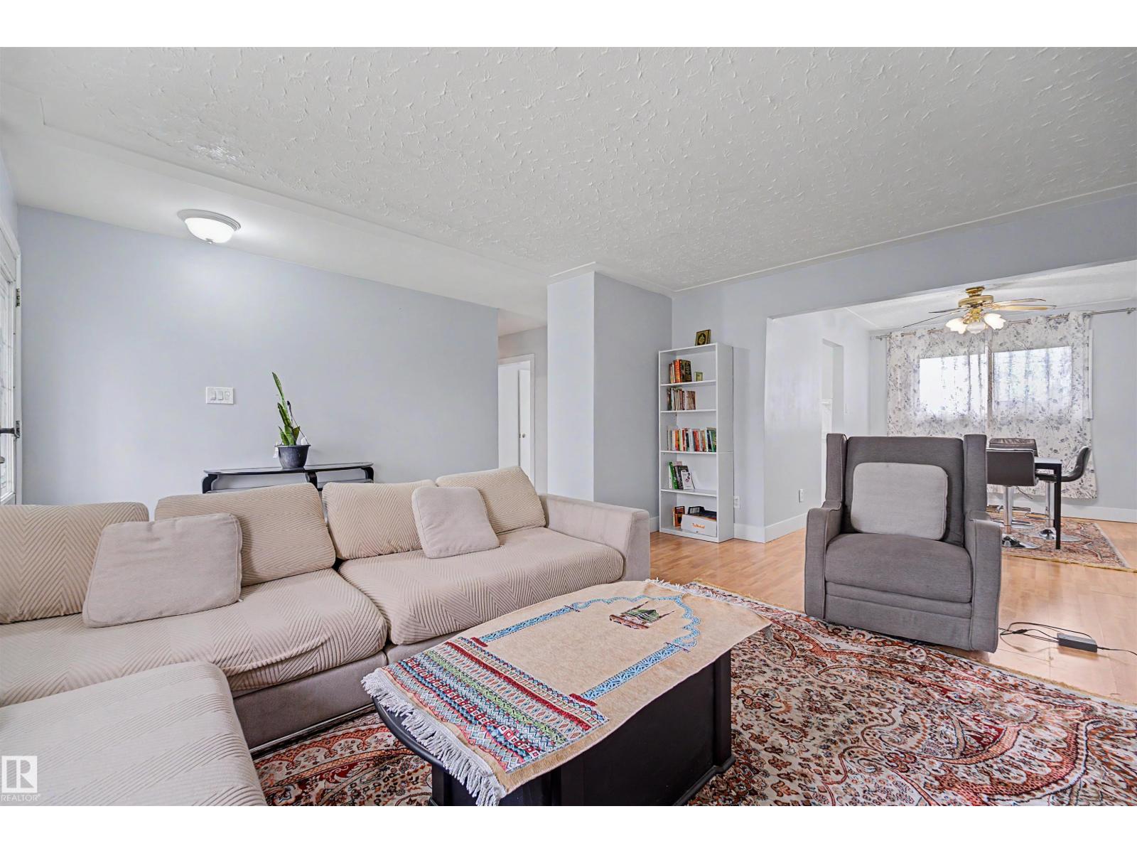 12707 87 ST NW - 6