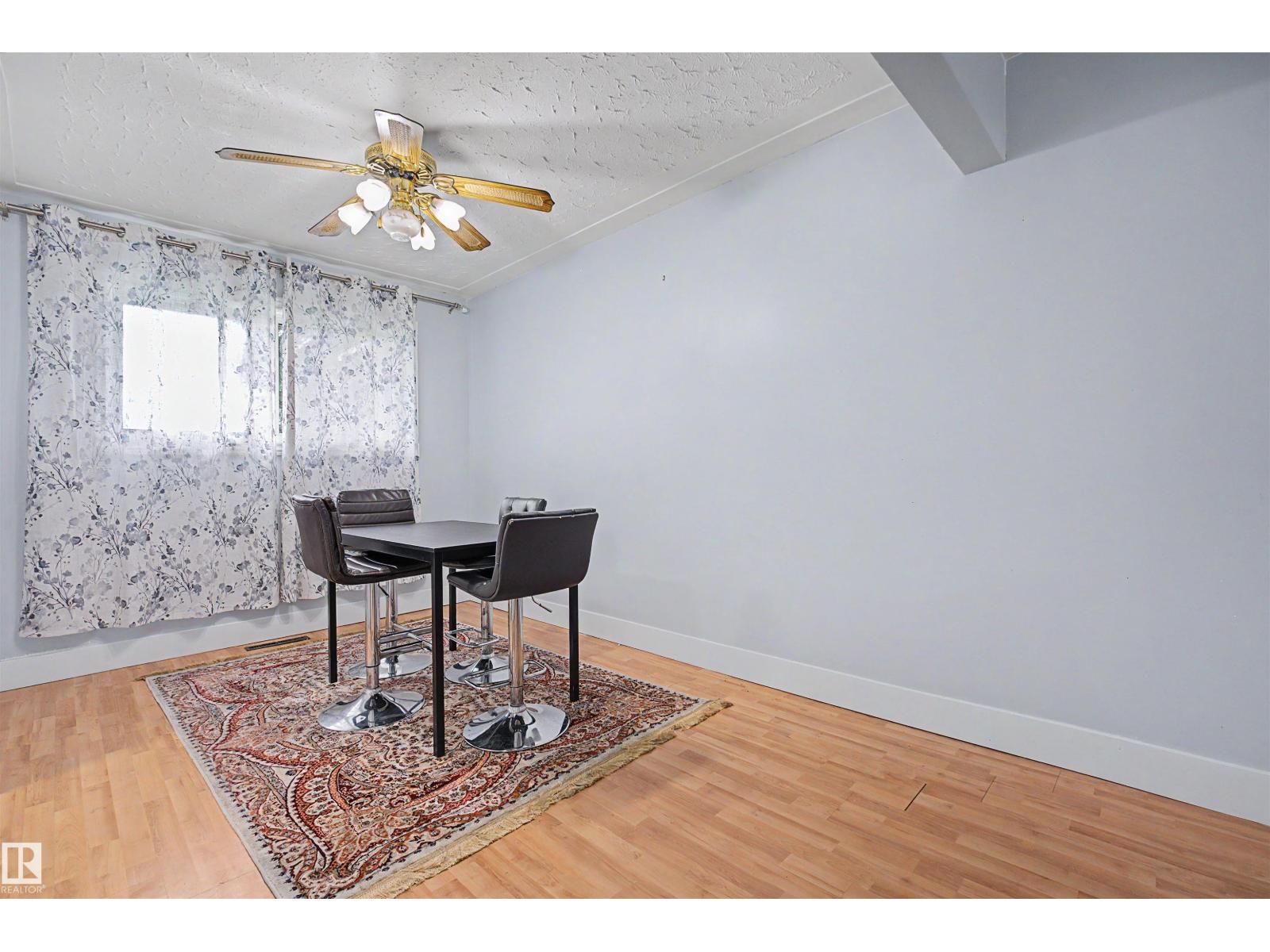 12707 87 ST NW - 7