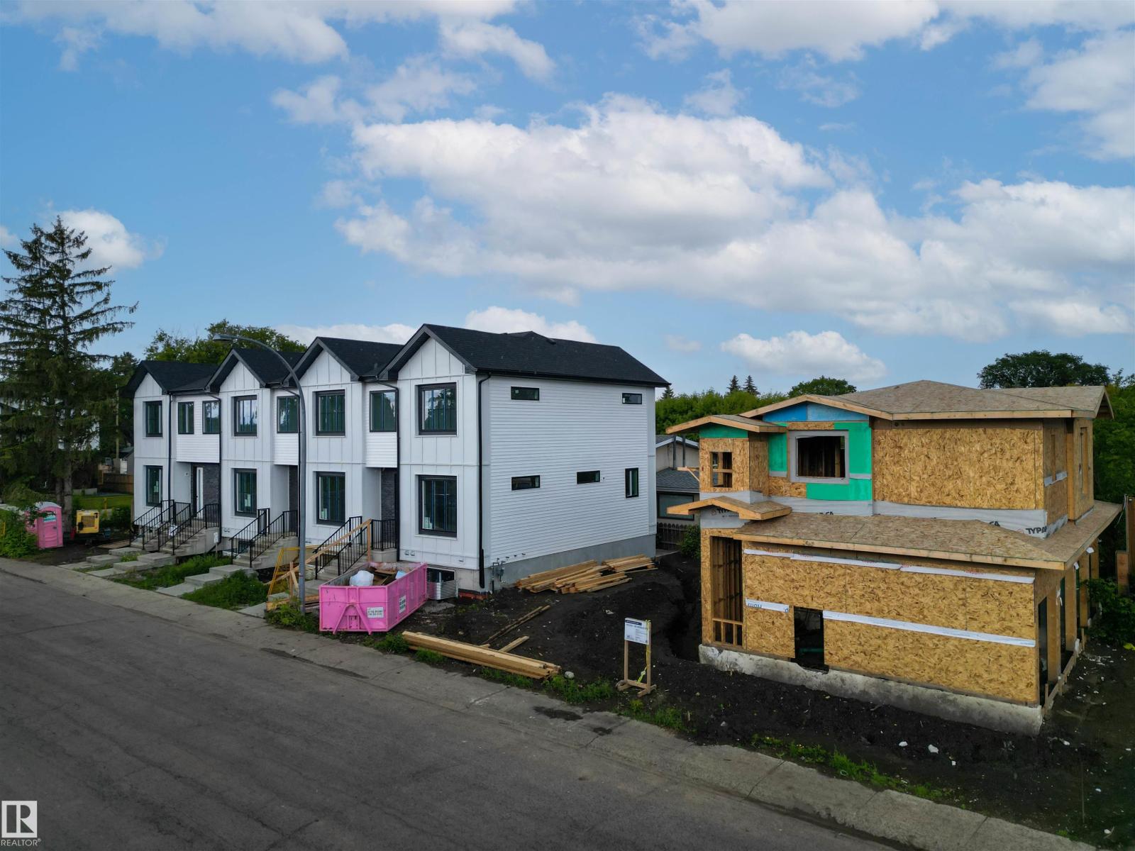 14930 94 AV NW - 1