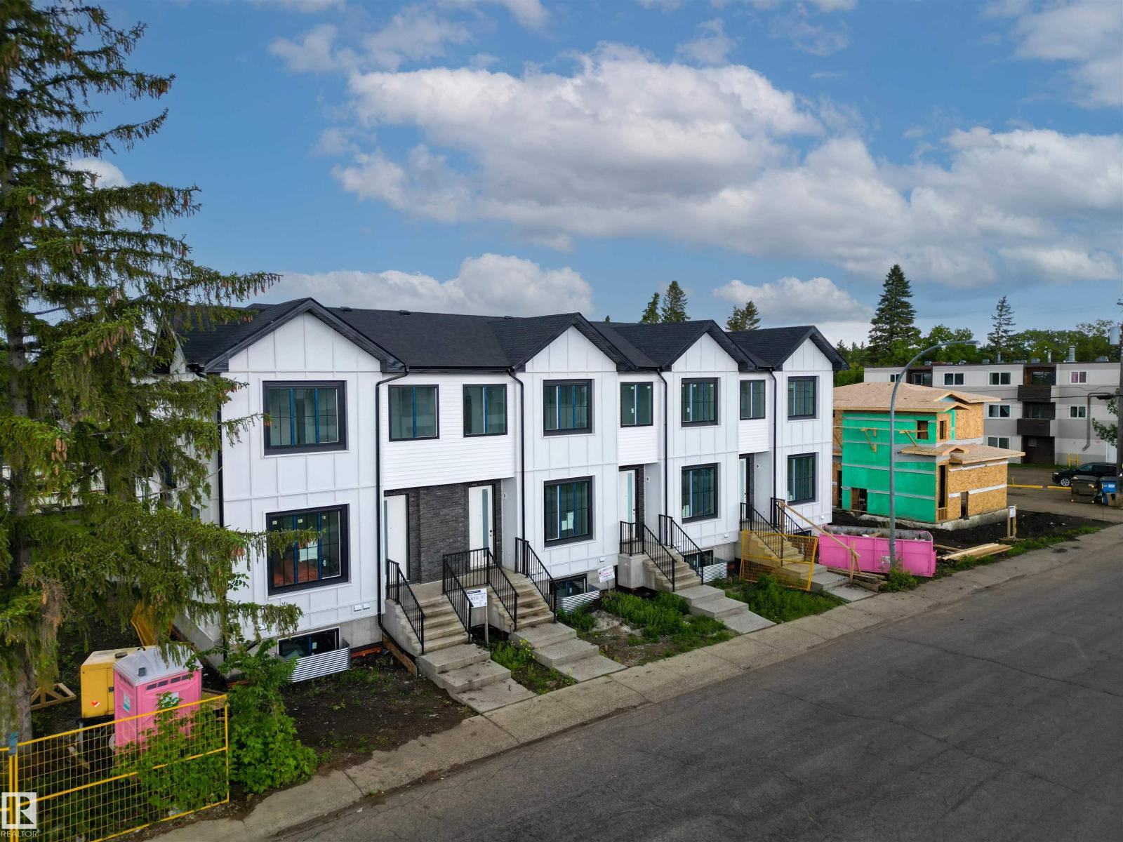 14930 94 AV NW - 2
