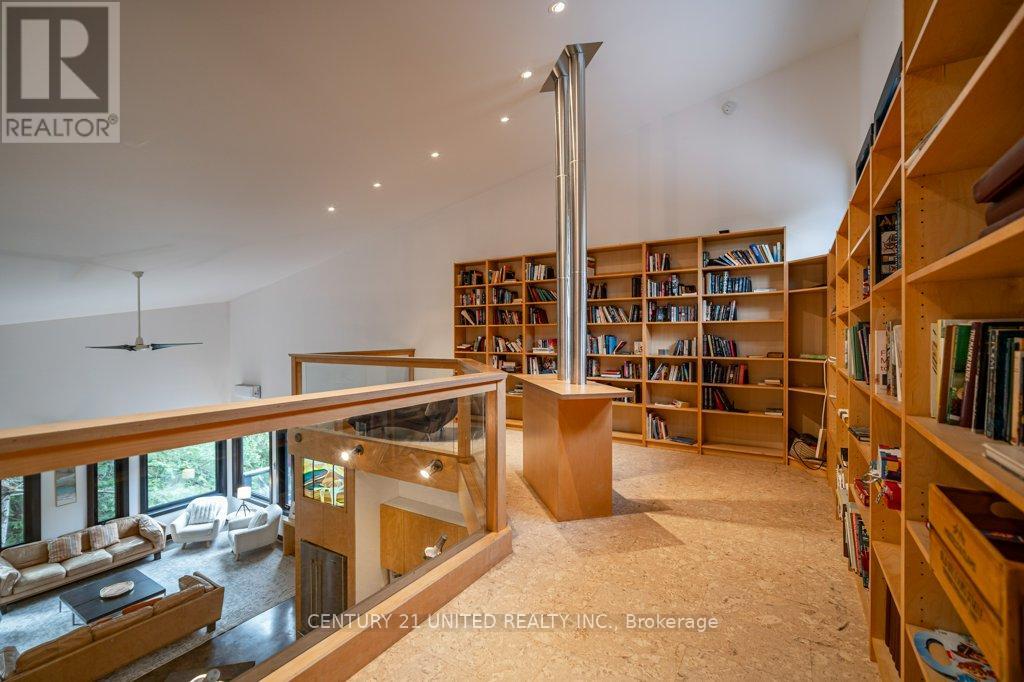 1080 CLYDESDALE ROAD - 15