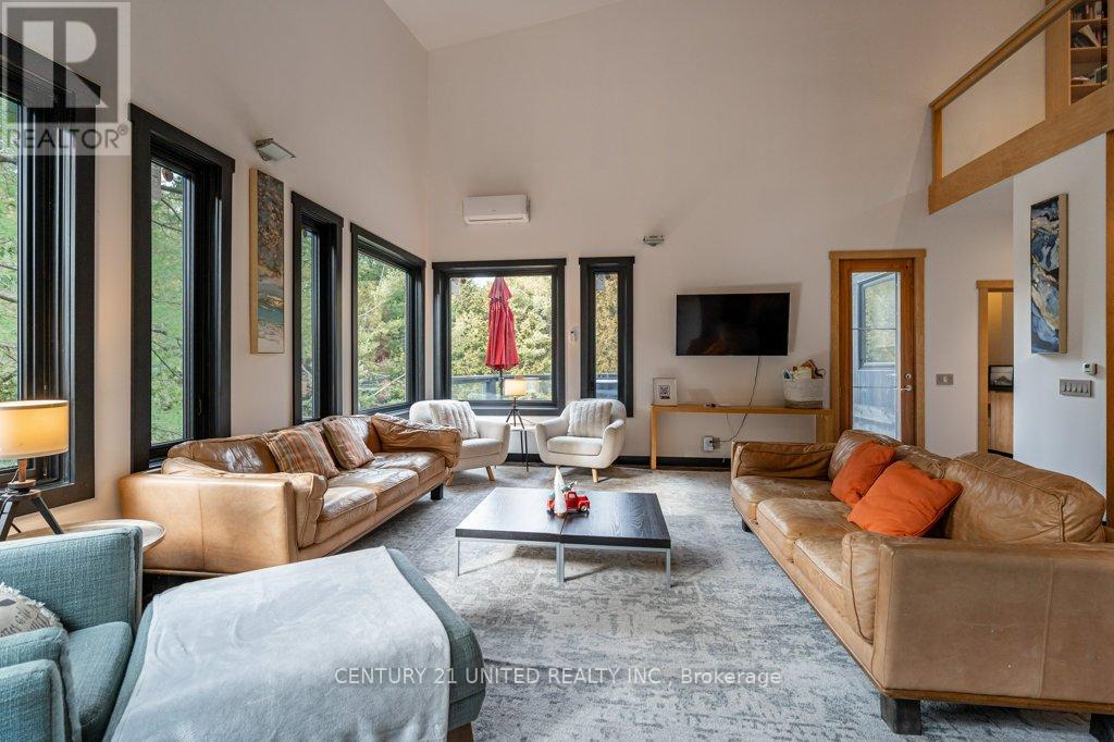1080 CLYDESDALE ROAD - 17