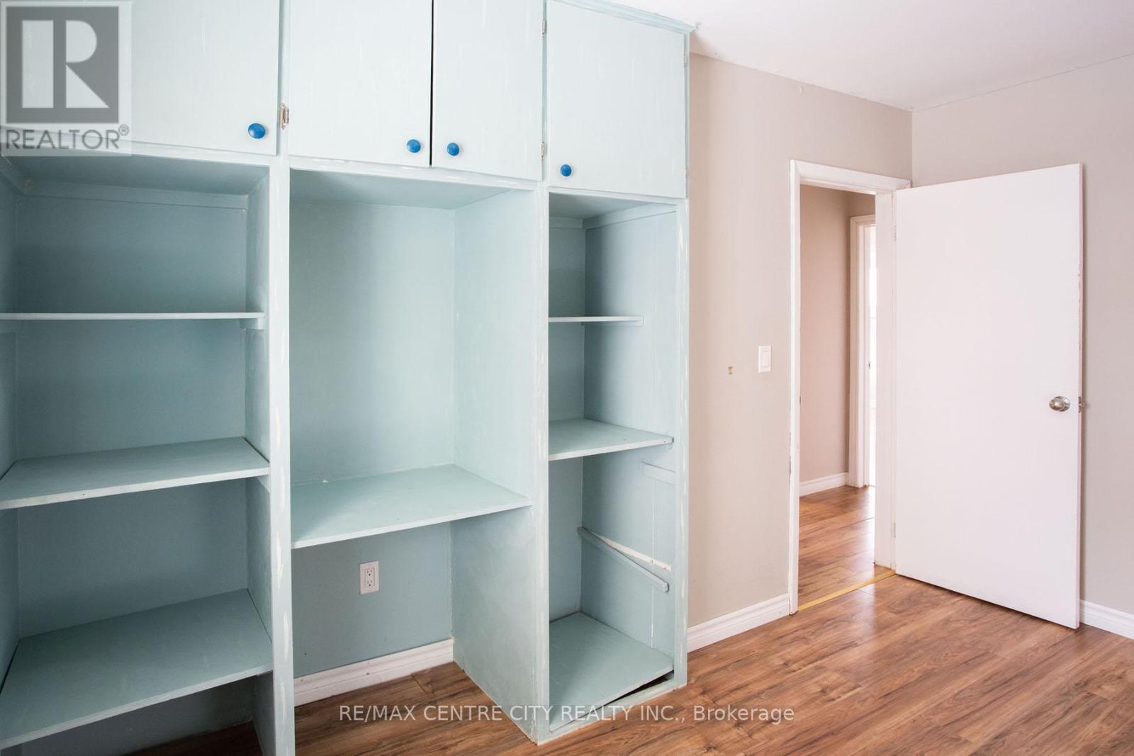 1231 SUNNINGDALE ROAD E - 23