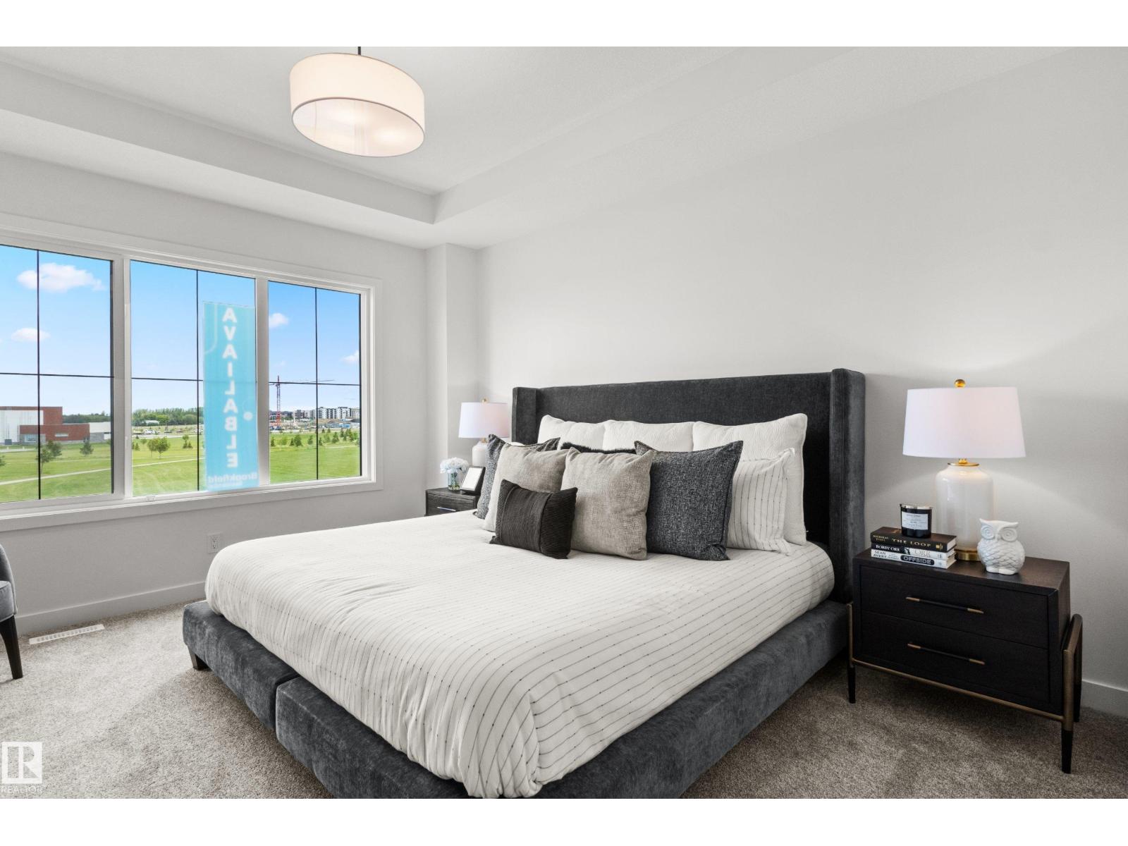 12528 34 AV SW - 10