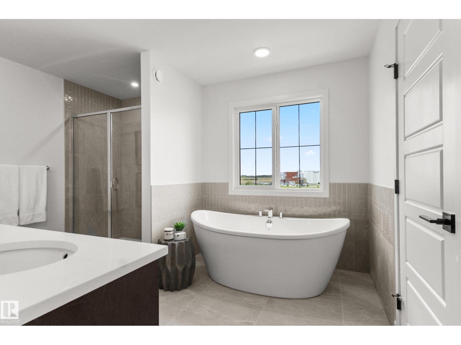 12528 34 AV SW - 11