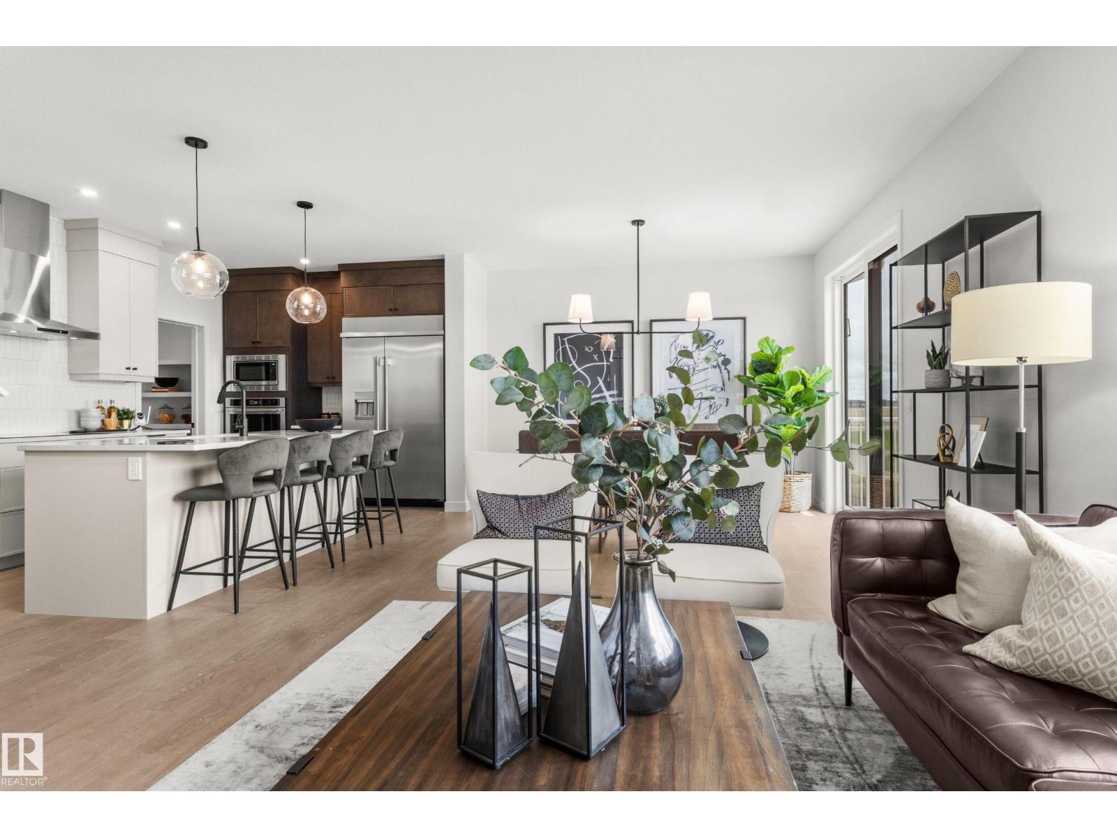 12528 34 AV SW - 5