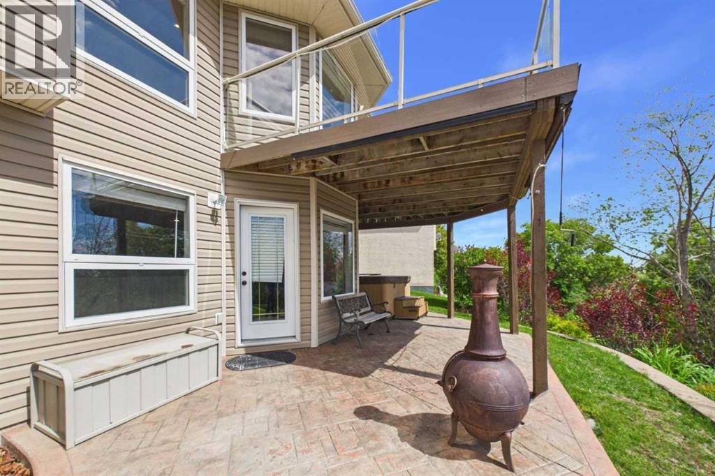 32 Lakes Close — photo 43