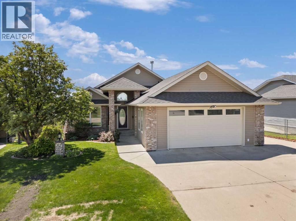 32 Lakes Close - photo 2