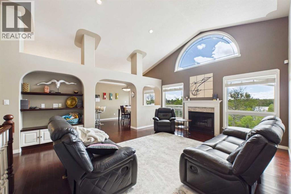 32 Lakes Close — photo 12