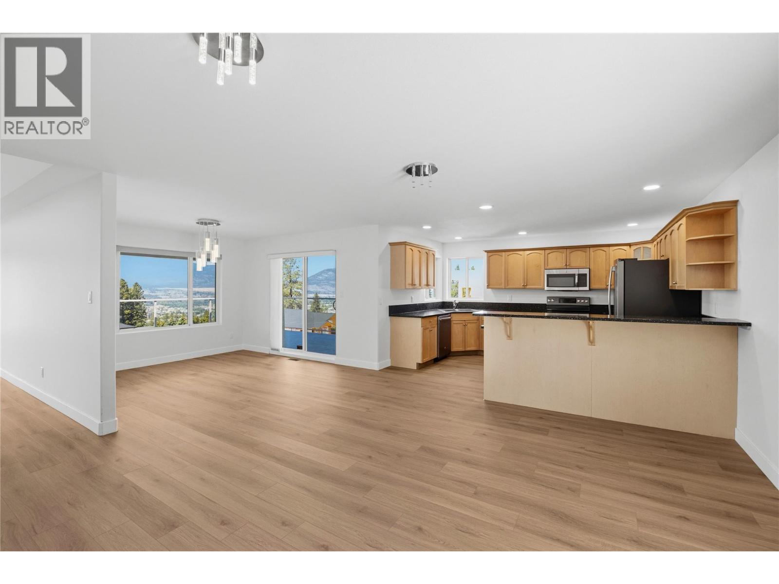 2850 Evergreen Drive - 6