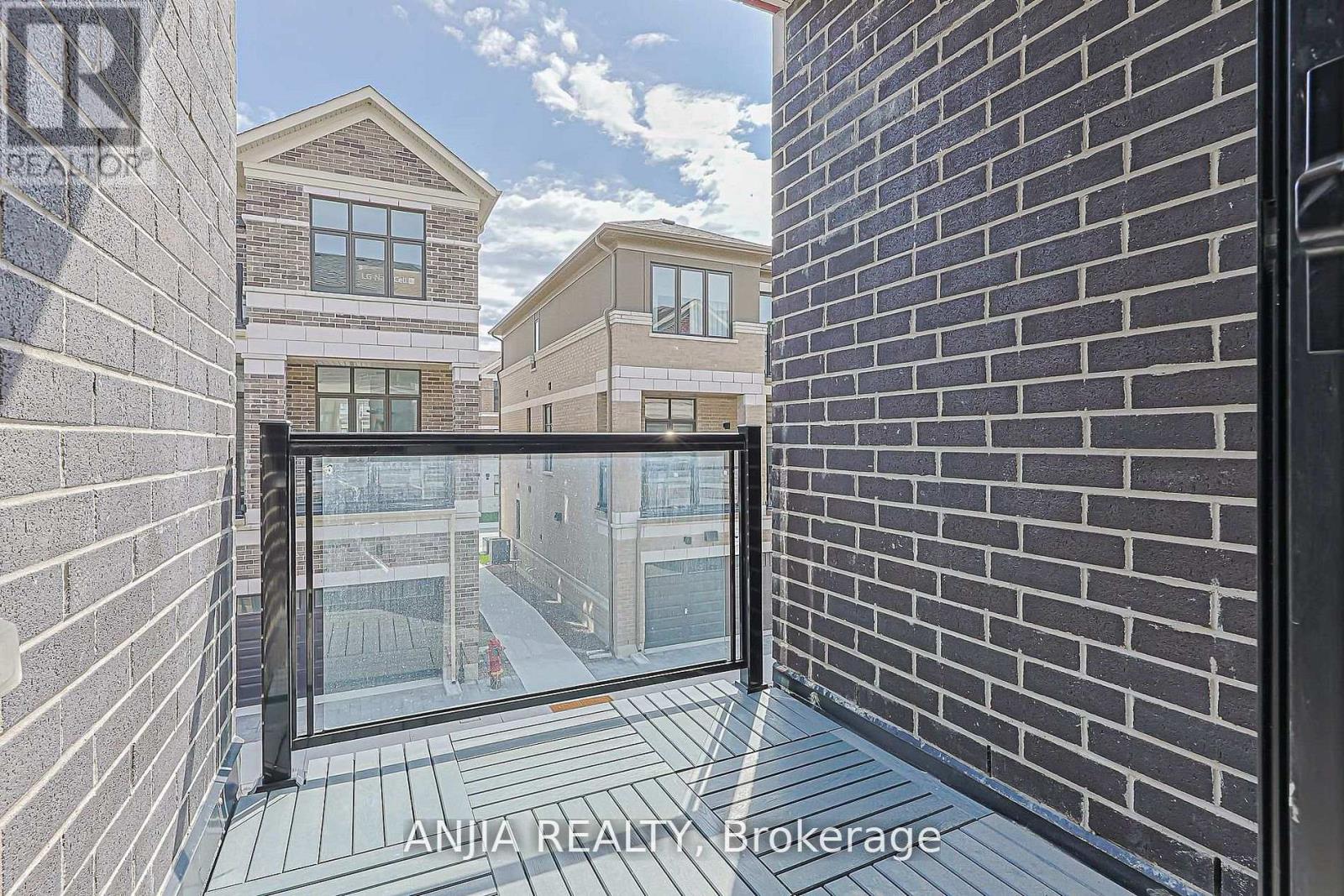 45 KAHSHE LANE - 26
