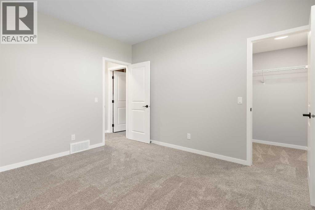 420 Montrose Green SE — photo 27