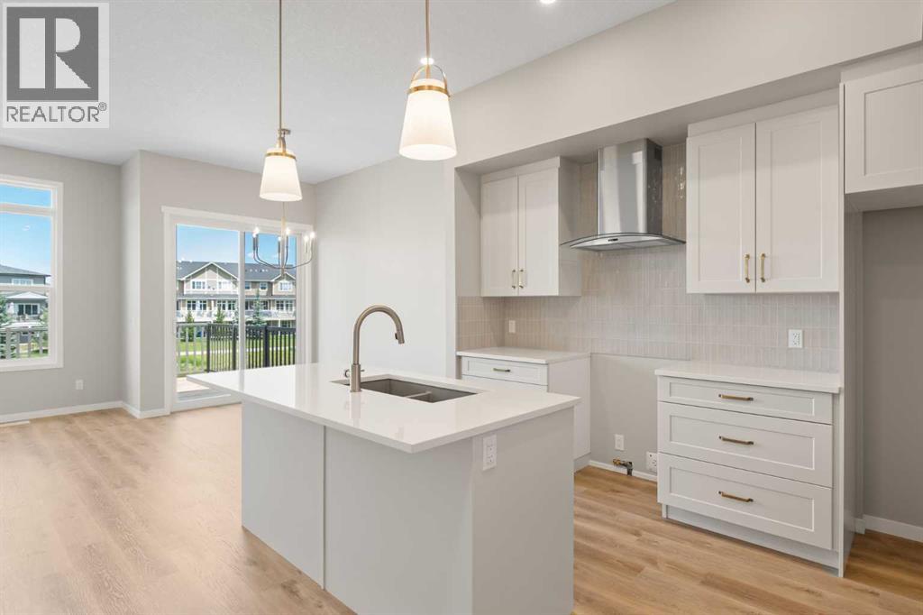 420 Montrose Green SE - photo 3