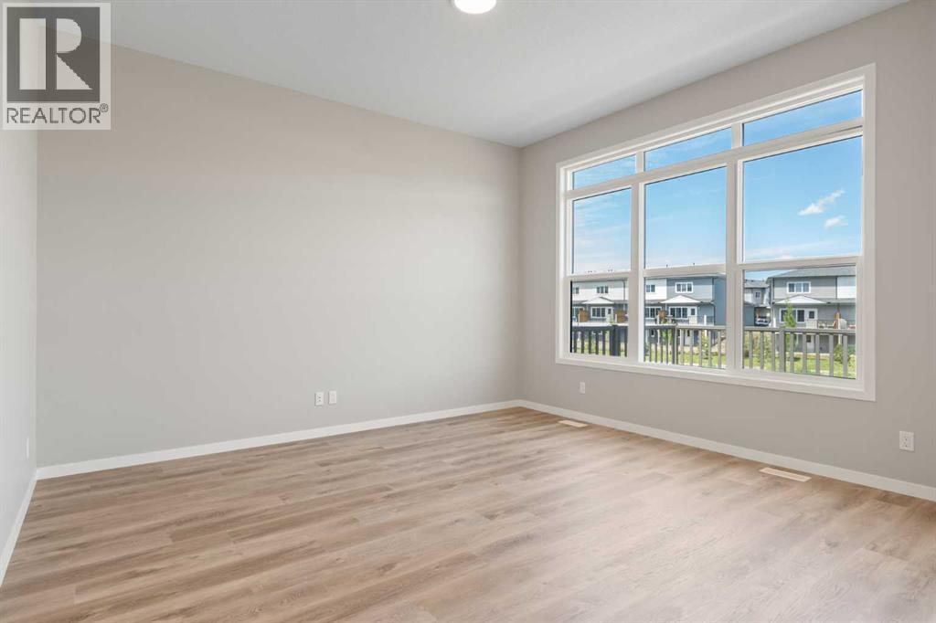 420 Montrose Green SE — photo 9