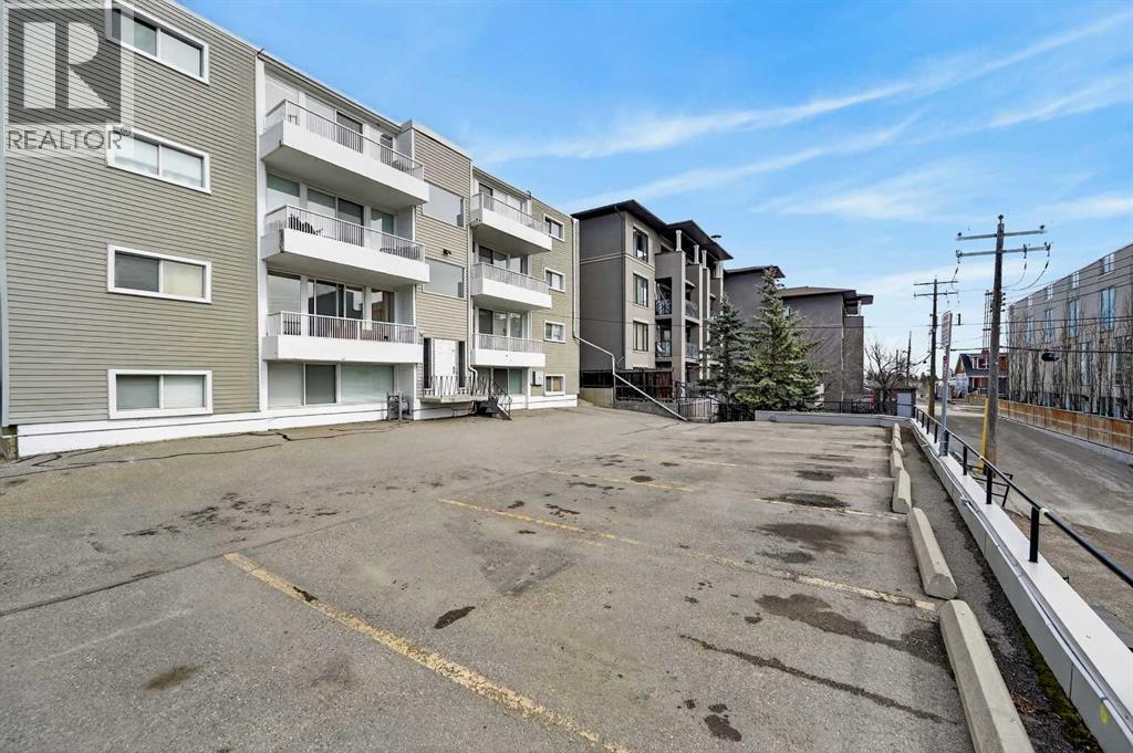 #10 1815 26 Avenue SW - 28