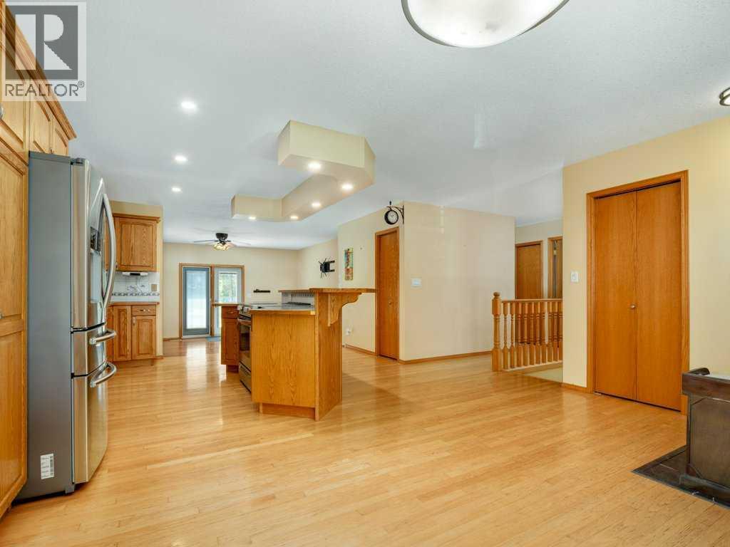 51 Wildwood Crescent W — photo 7
