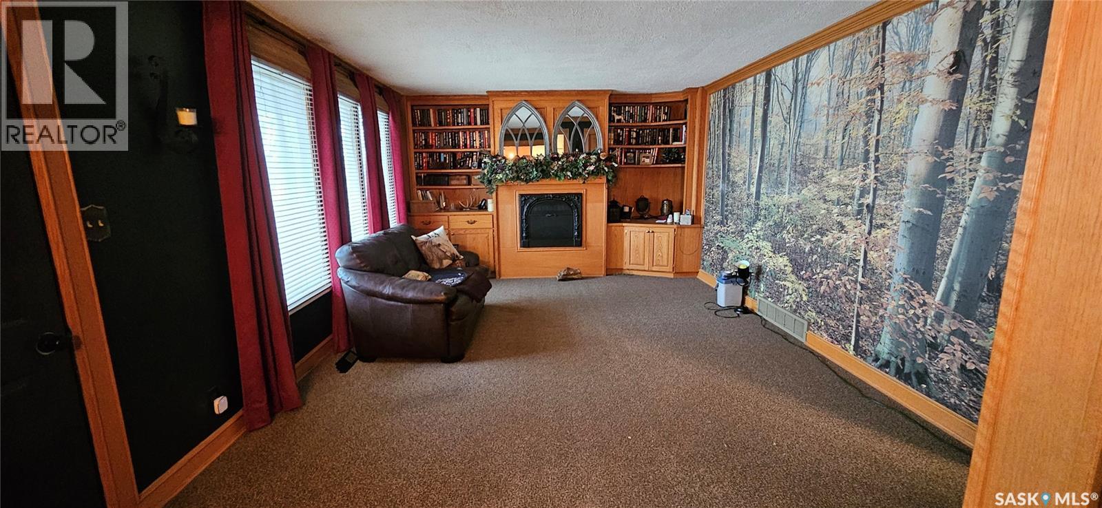 7 4th AVENUE NW - photo 2