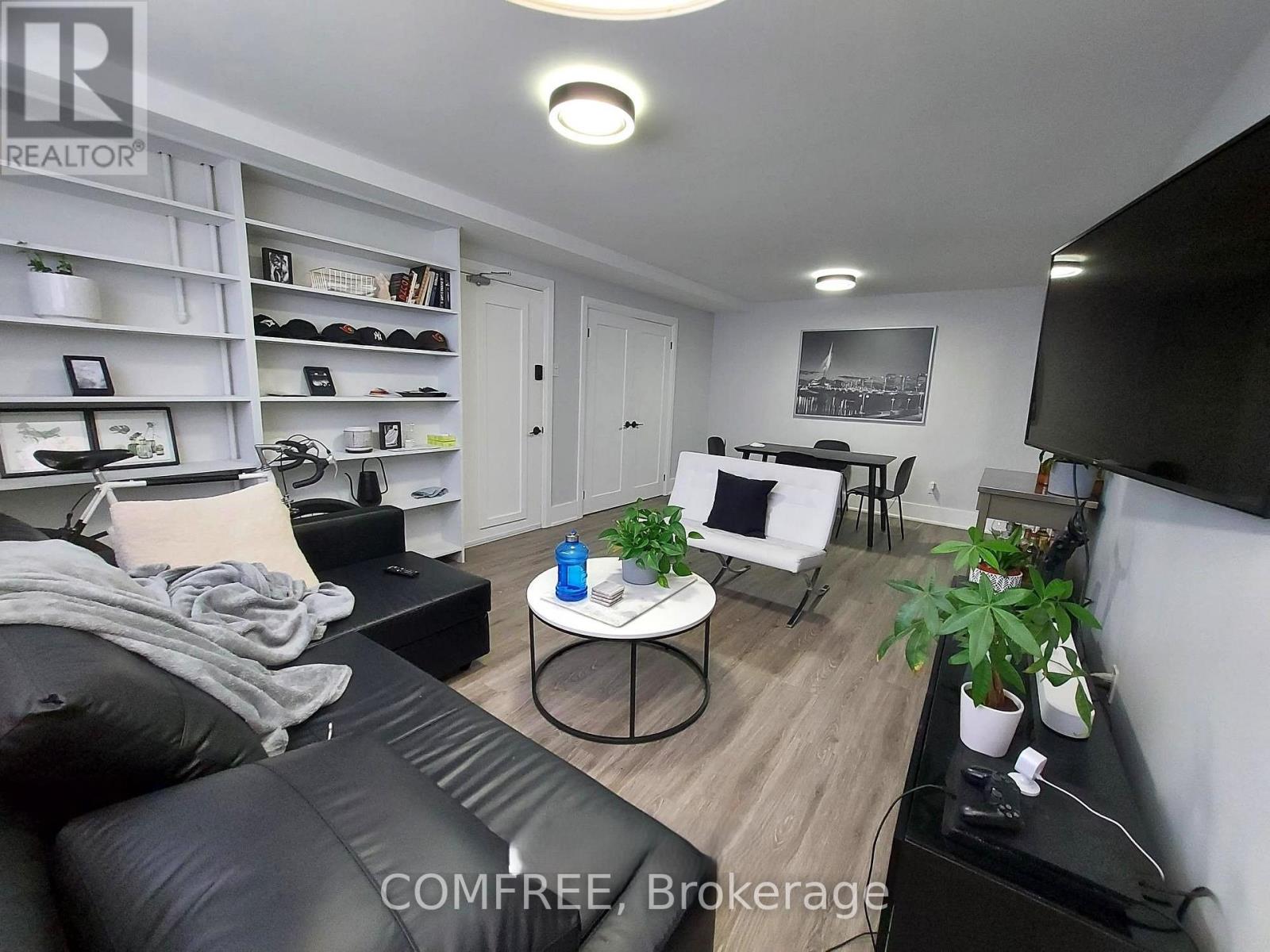 32 ST FRANCIS STREET - 24