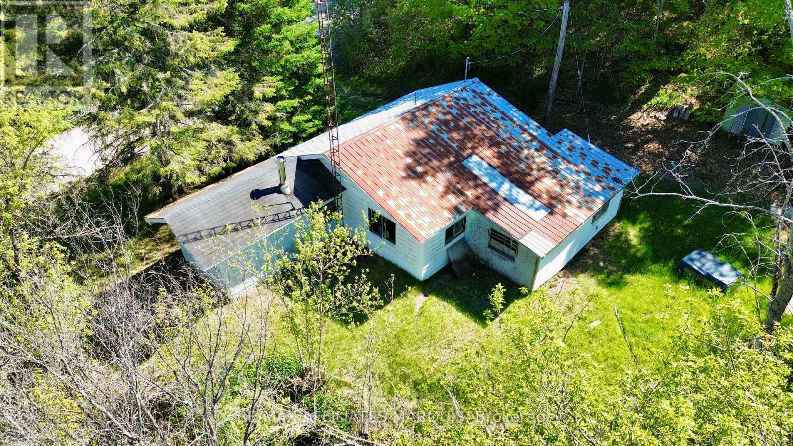 1195 THOMPSON ROAD - 6