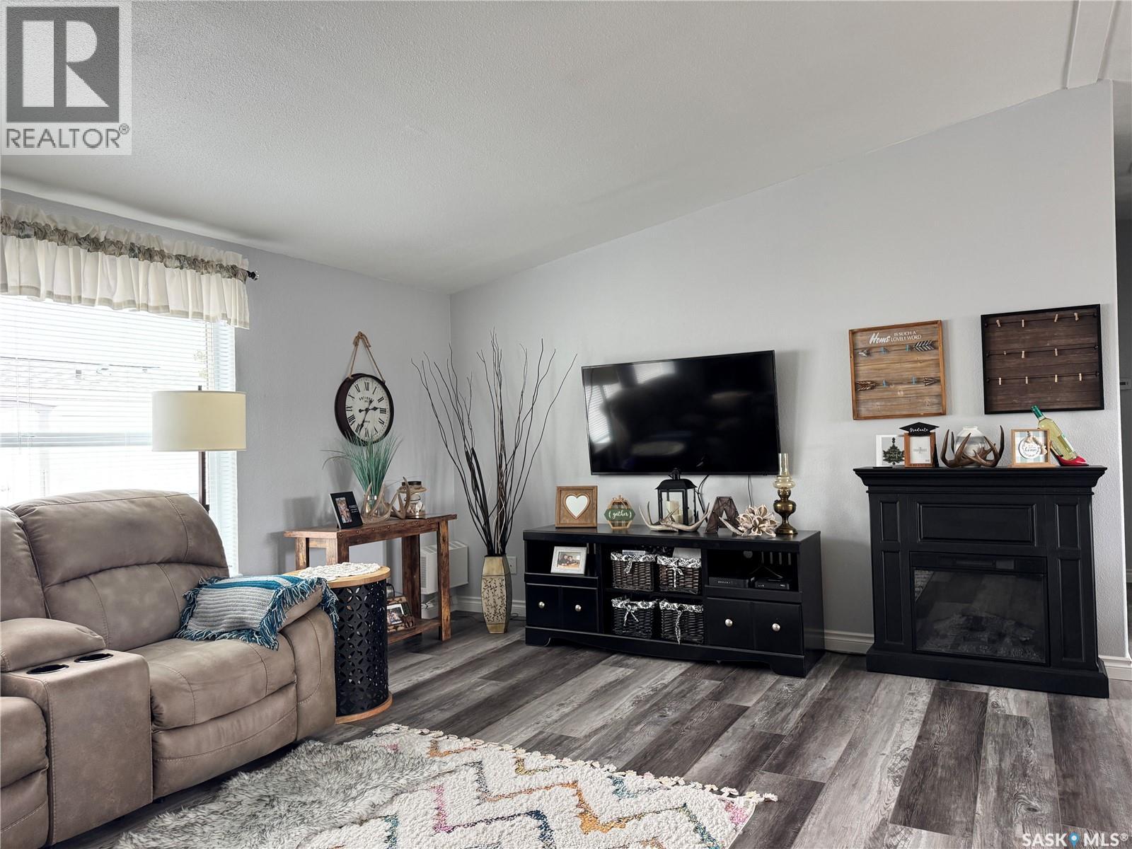 301 Tesky CRESCENT - 9