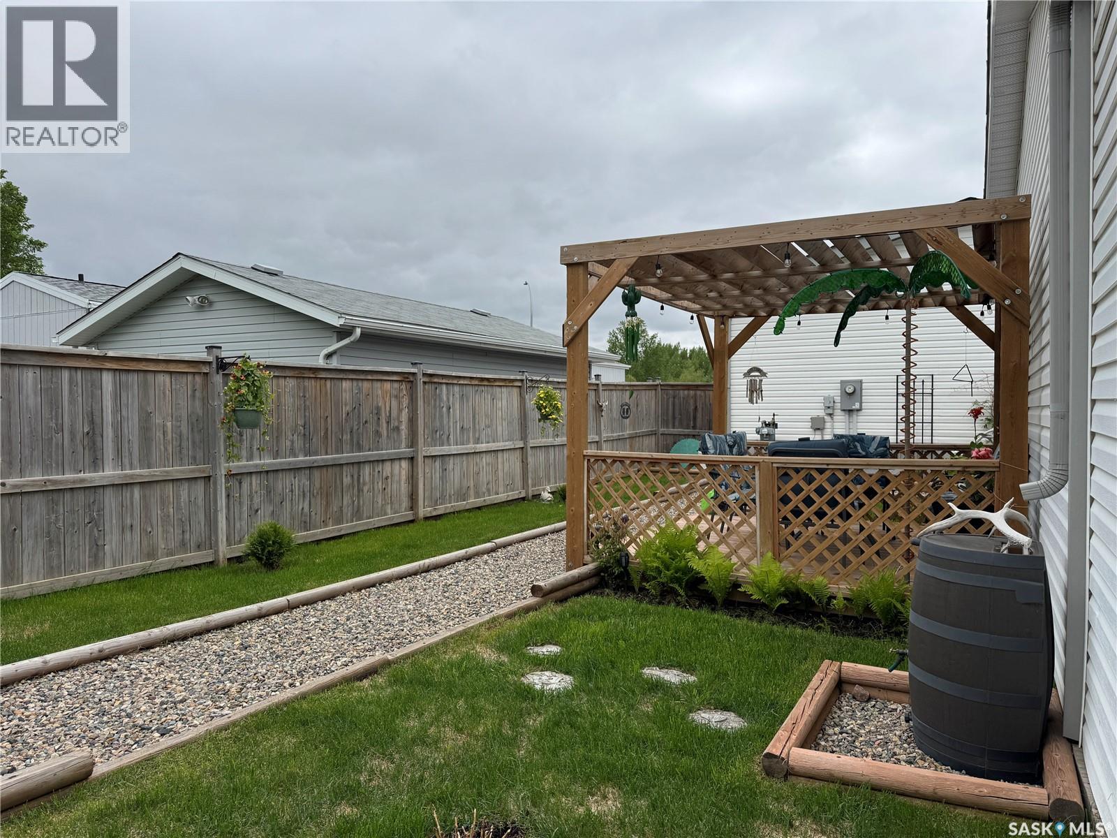 301 Tesky CRESCENT - 35