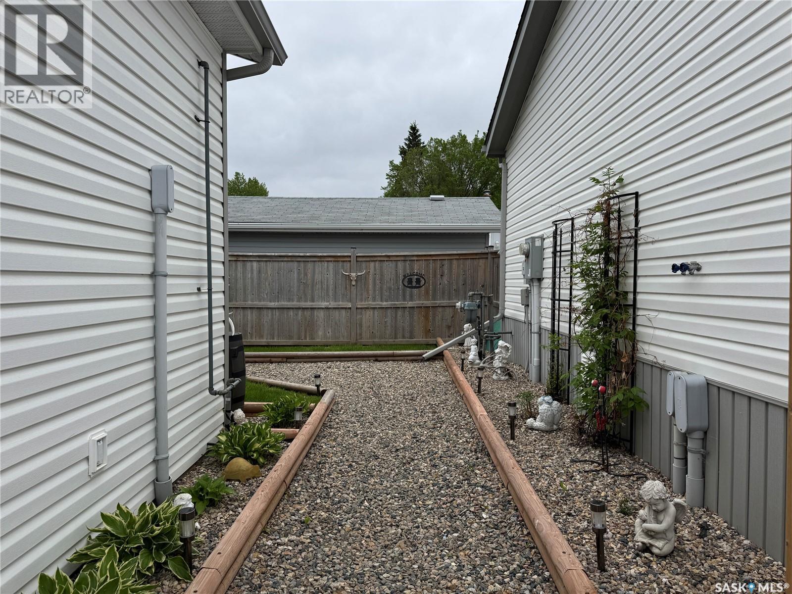 301 Tesky CRESCENT - 28
