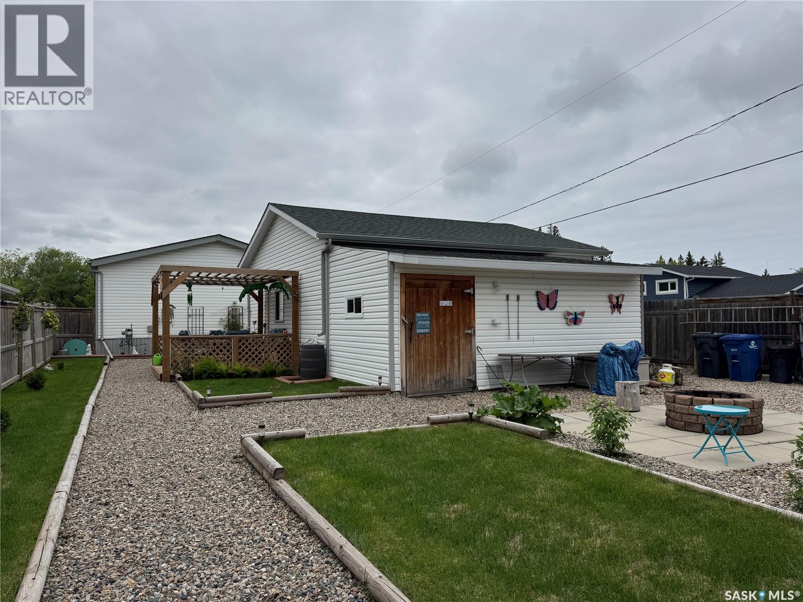 301 Tesky CRESCENT - 30