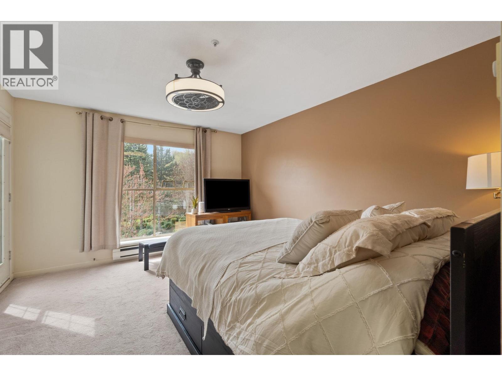 402 60 RICHMOND STREET, New Westminster