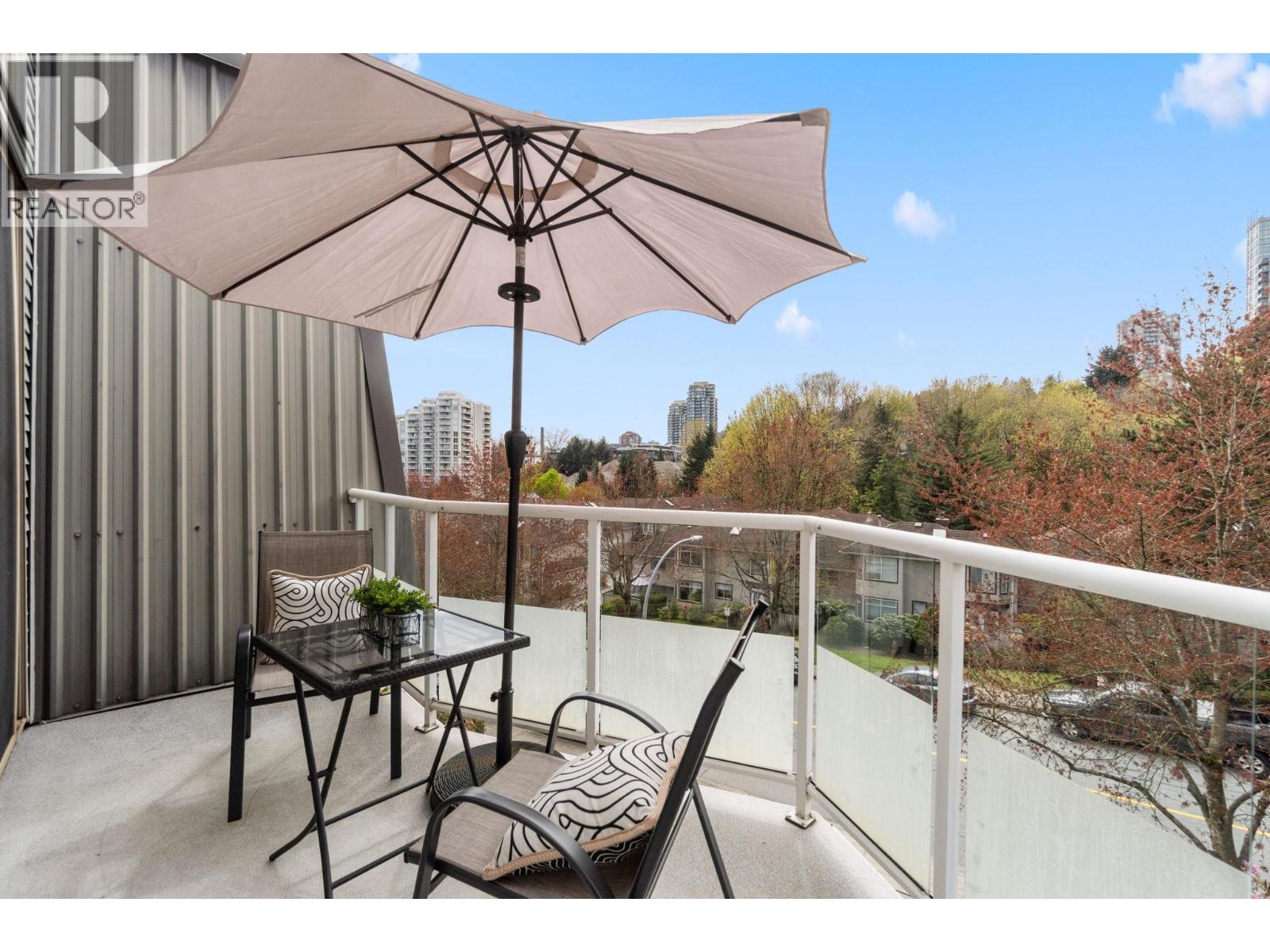 402 60 RICHMOND STREET, New Westminster