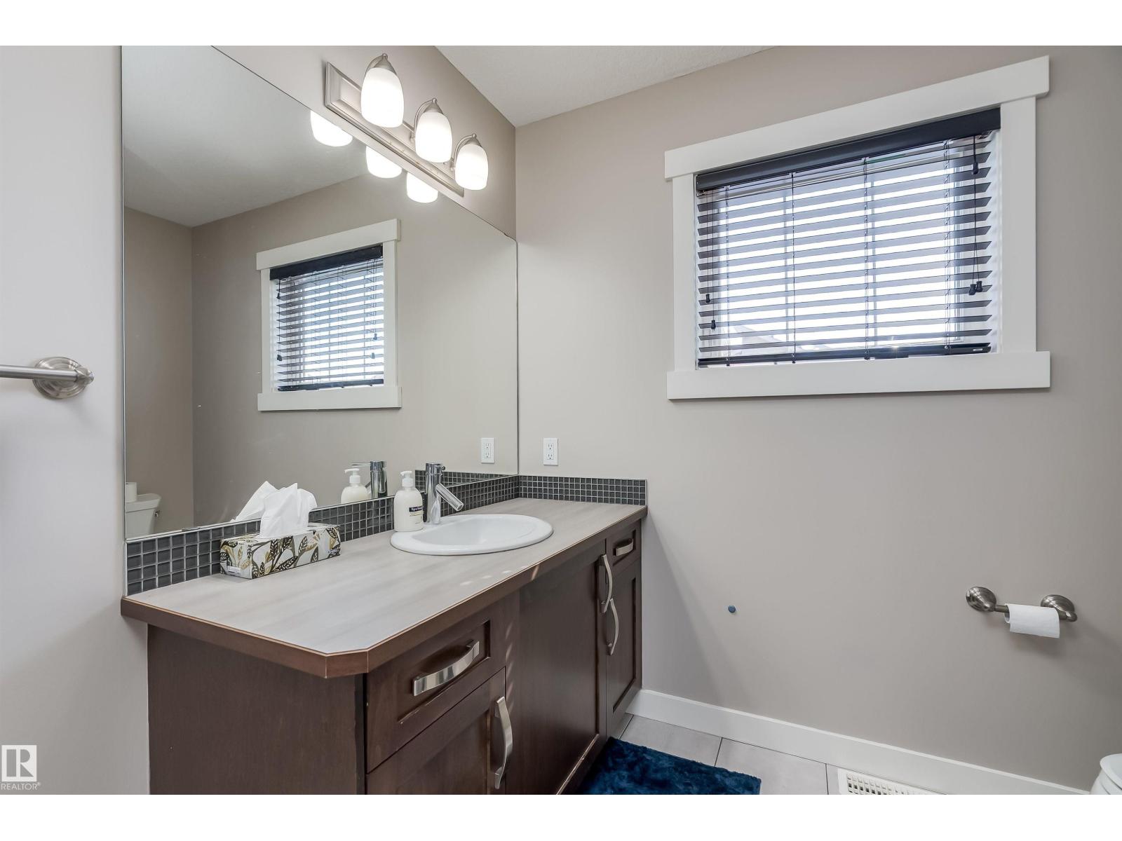 #160 401 SOUTHFORK DR - 24