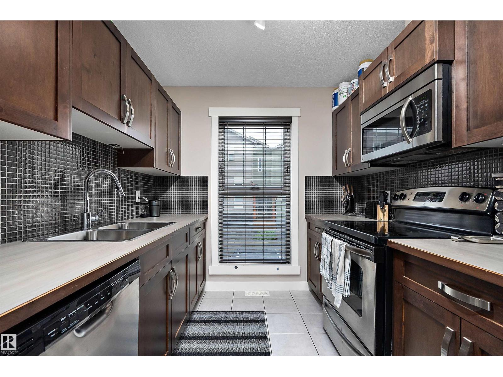 #160 401 SOUTHFORK DR - 4