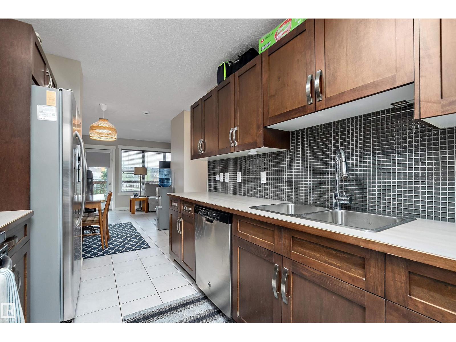 #160 401 SOUTHFORK DR - 6